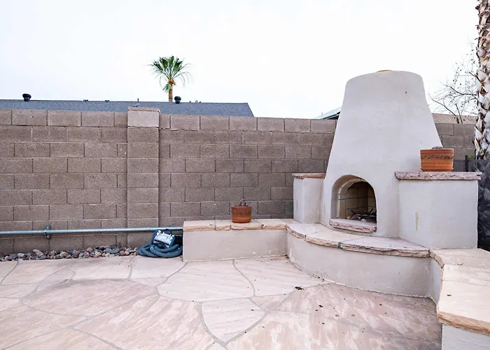 Dom wakacyjny Mins To State Farm Stadium - Pool Fire Pit