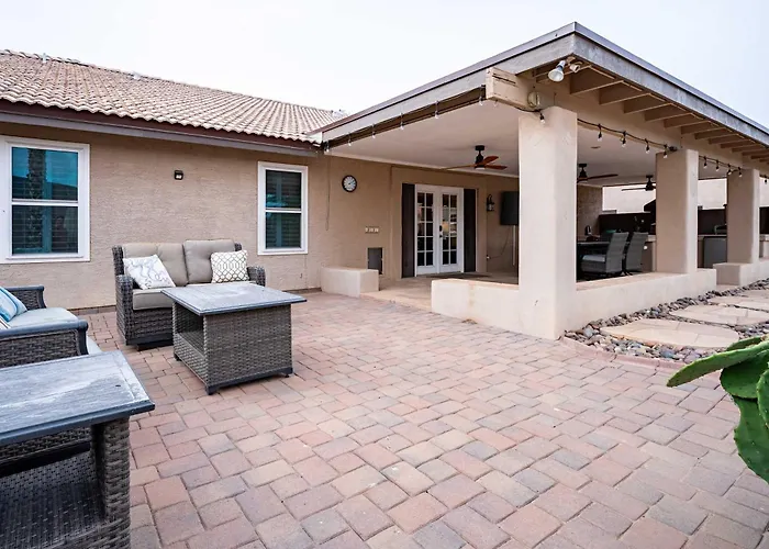 Dom wakacyjny Mins To State Farm Stadium - Pool Fire Pit *